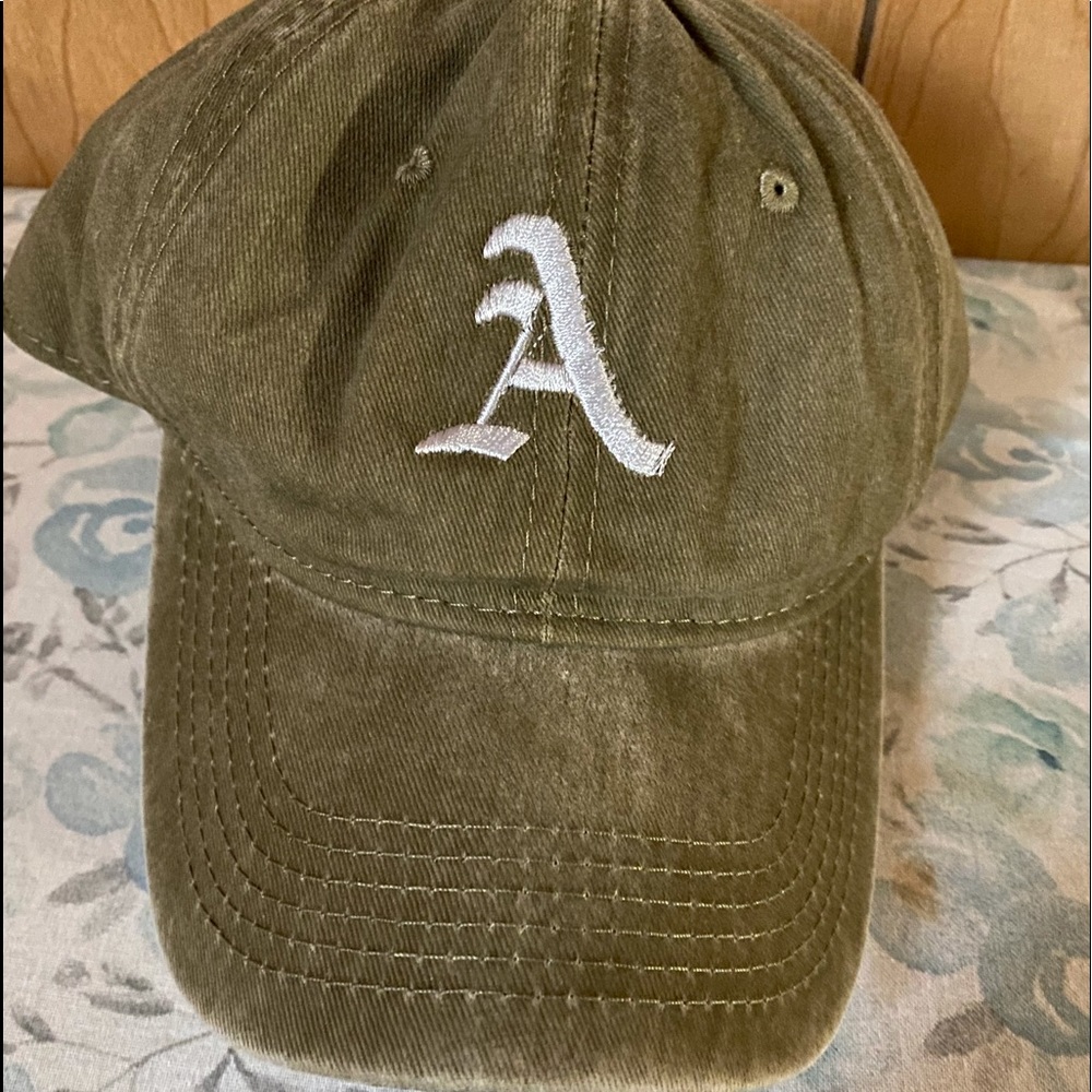 Baseball caps